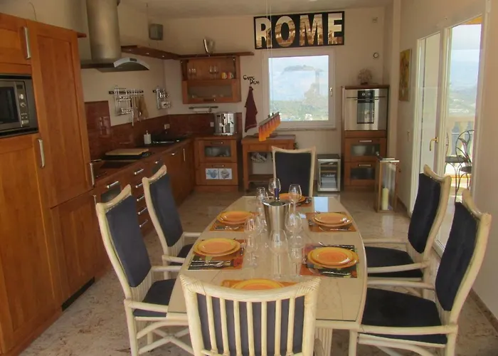 Villa Camporosso Villa *