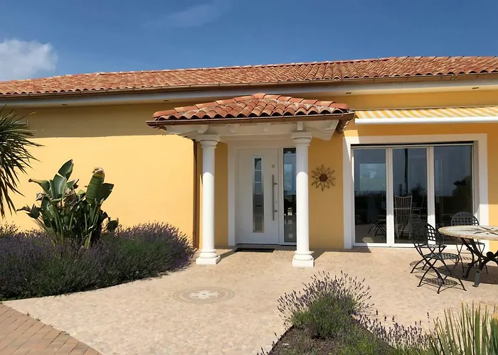 Villa Camporosso * Camporosso (Liguria)